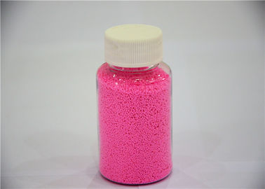洗浄力がある原料のピンクはナトリウム硫酸塩の基盤の多彩な斑点に斑点をつけます
