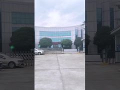 洗濯粉末の色素粒子のための赤ナトリウム硫酸洗浄剤粉末の斑点